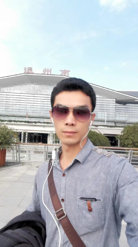 错把真心喂了狗的第三张照片--周宁蓝颜知己交友网